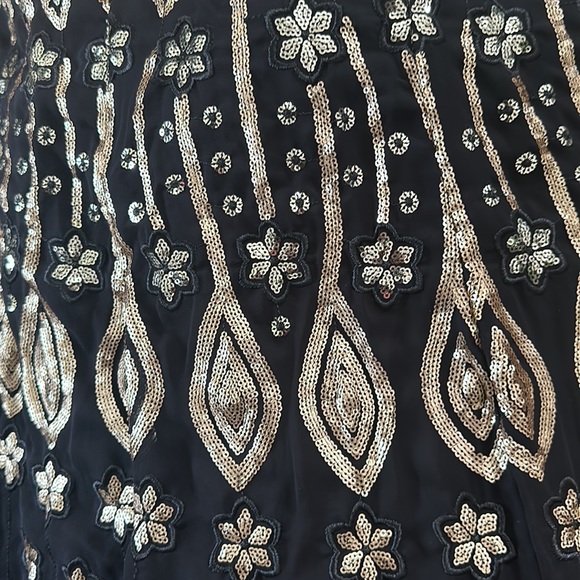 Lehenga Choli - Picture 6 of 7